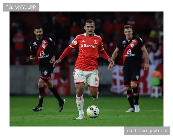 敦比亚助攻佩雷拉制胜球 科特迪瓦前锋展现策应能力